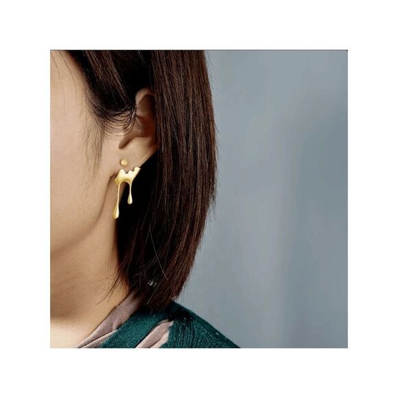 18K Gold Bumblebee & Dripping Honey Asymmetric Stud Earrings - Picture 9 of 10